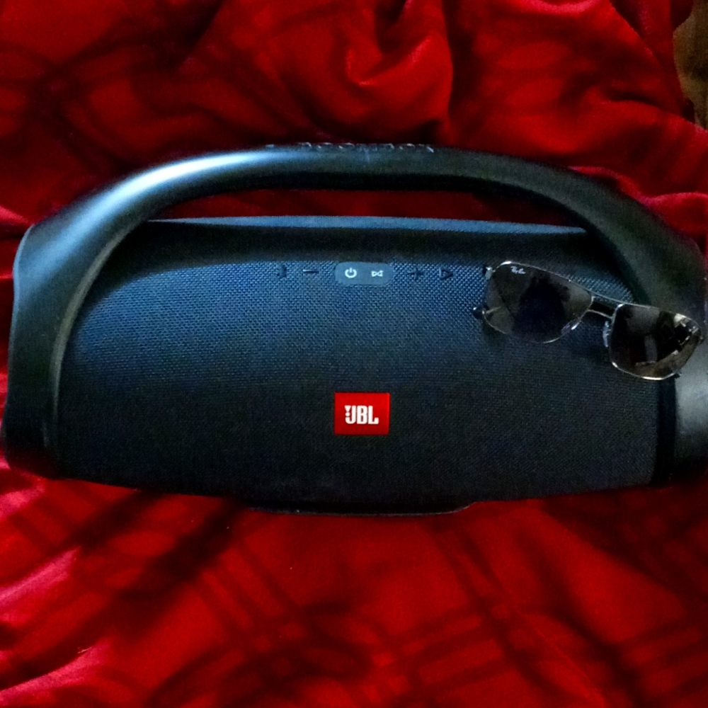 JBL Boombox